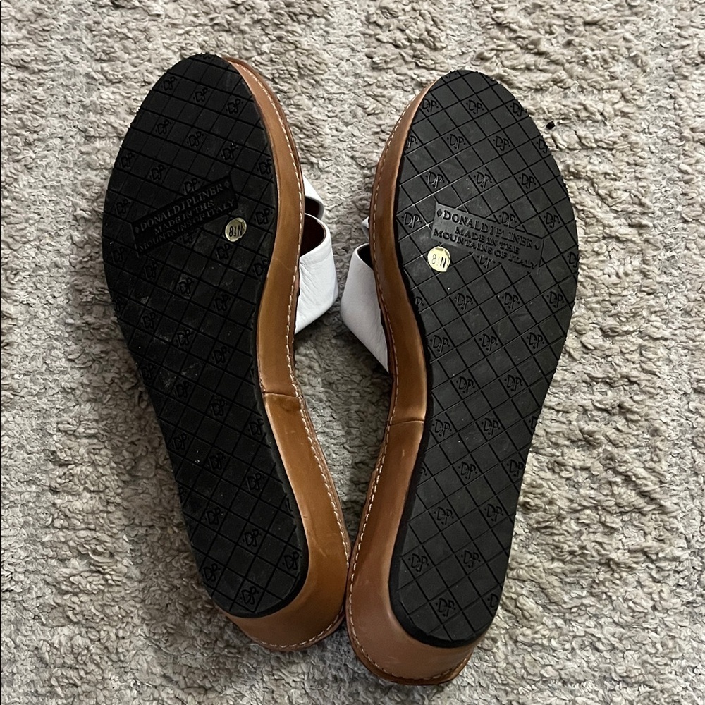 Donald J. Pliner White Leather Crisscross Slide Sandals with Brown Footbed 5.5N - Picture 5 of 5